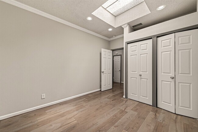 Building Photo - 4024 Breakwood Dr