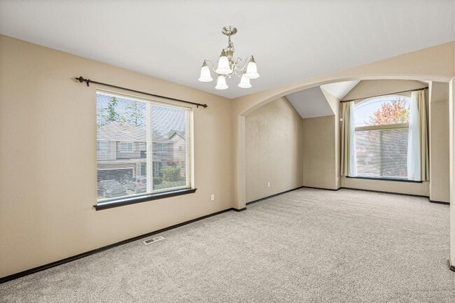 Building Photo - Spacious Corner Lot Home Near JBLM | 4 Bed...