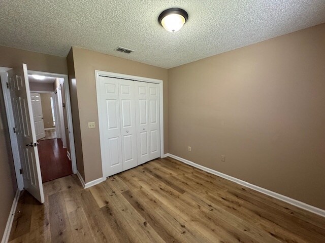 Building Photo - 7057 Swamp Flower Dr N