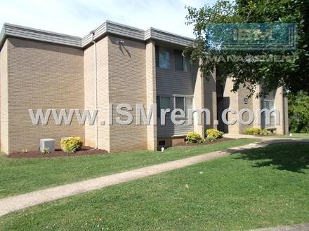 Building Photo - Oak View Apartments