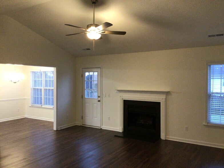 Building Photo - 5410 Bridgegate Dr