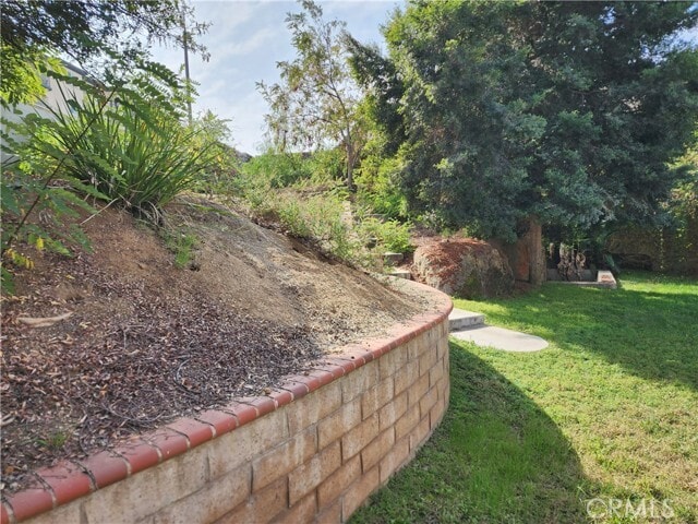 Building Photo - 5165 Pearblossom Dr