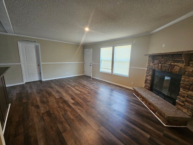 Building Photo - New Listing !!!
