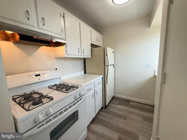 Building Photo - 434 N Armistead St