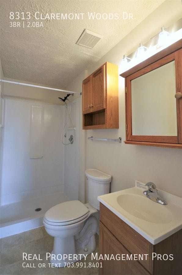 Building Photo - 8313 Claremont Woods Dr