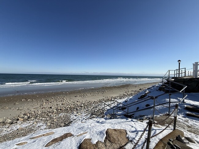 Building Photo - 2 Cochituate Rd