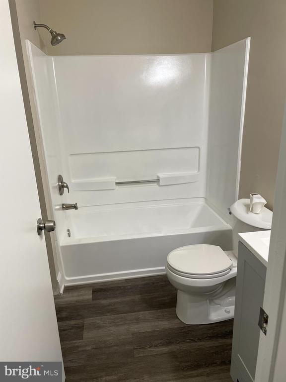 Building Photo - 404 Atlanta Court