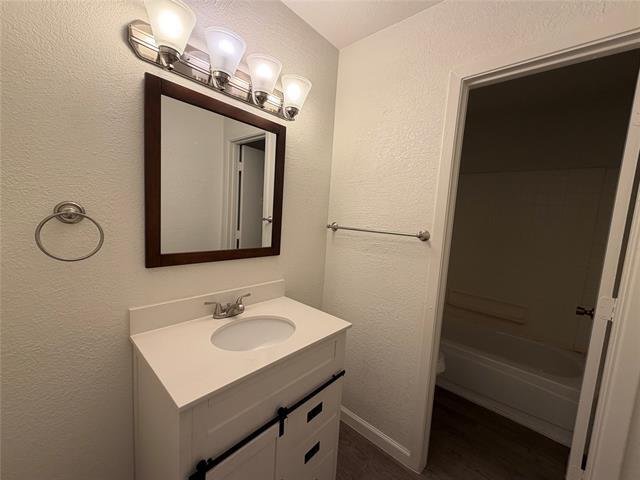 Building Photo - 109 Wildwood Ct