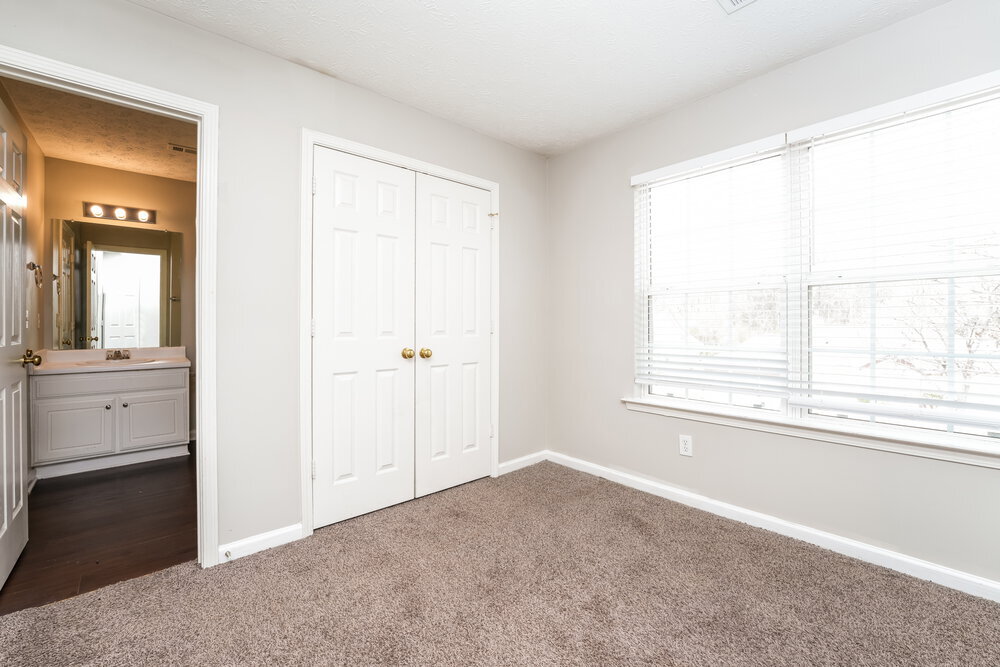 Building Photo - 1805 Neighborhood Walk