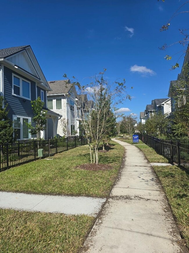 Building Photo - 11023 Cosmic Wy