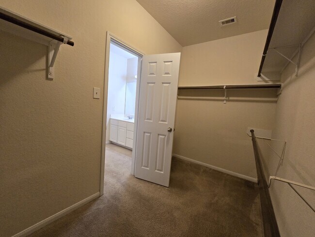 Building Photo - 4903 Hidden Nest Ct