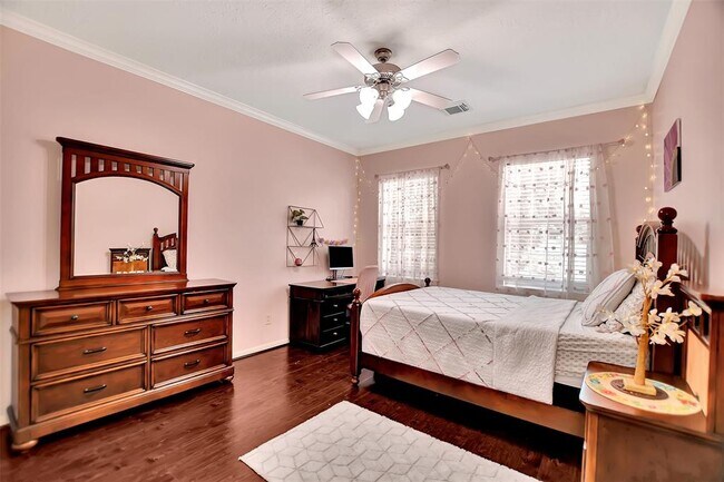 Building Photo - 1119 Sopris Dr