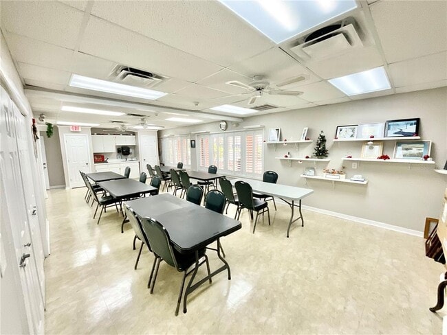 Building Photo - 10605 Timber Ln