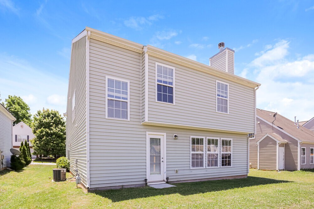 Building Photo - 3771 Burtons Barn St