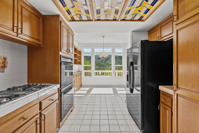 Building Photo - 32126 Canyon Ridge Dr