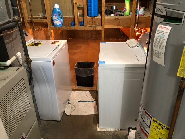 Building Photo - 21 N Briarwood Pl