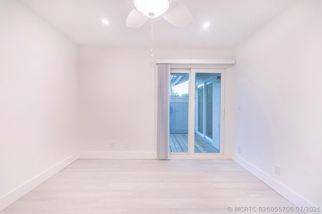 Building Photo - 7860 Stanway Pl