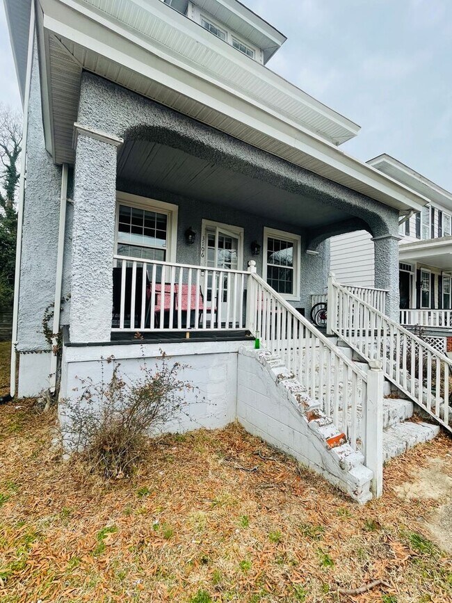 Building Photo - Beautifully Renovated 3bdrm/1.5bth Home Located in Richmond's North-side!