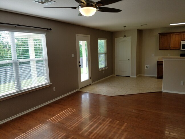 Building Photo - 3608 Savage Springs Dr