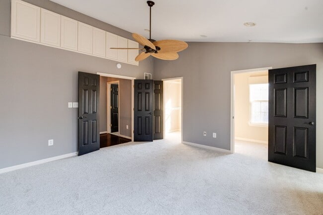 Building Photo - 1730 Bluffs Island Ct