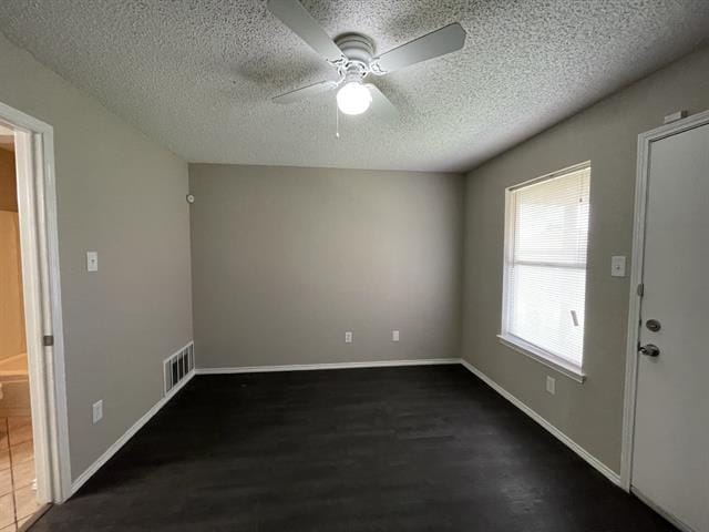 Building Photo - 2509 Esquire Dr
