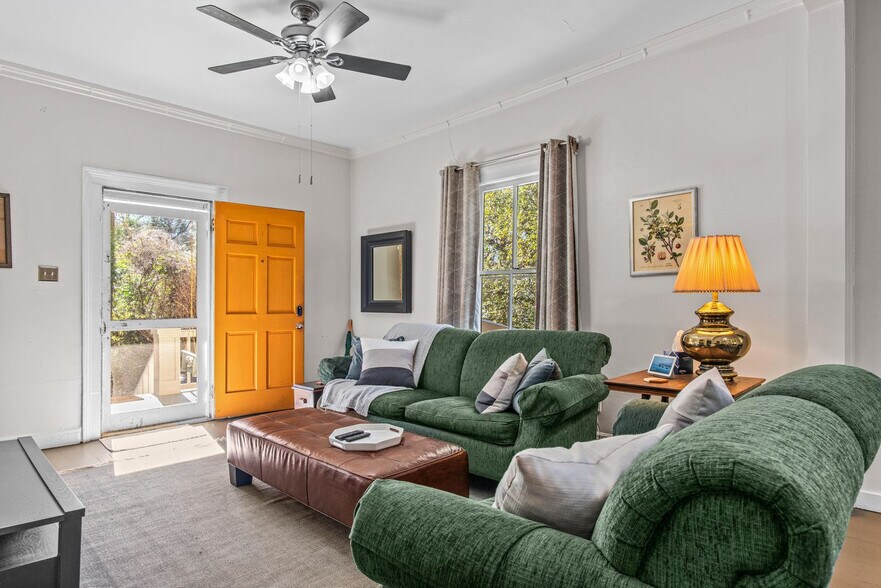 Building Photo - 133 Lenoir Ave