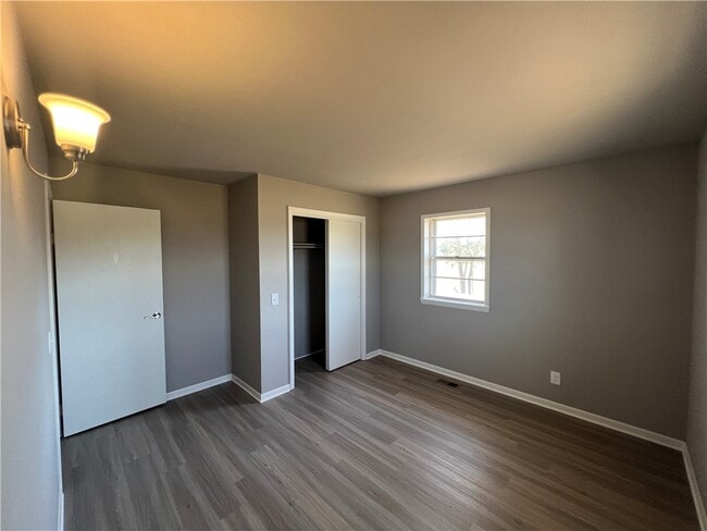 Building Photo - 14109 AR-72