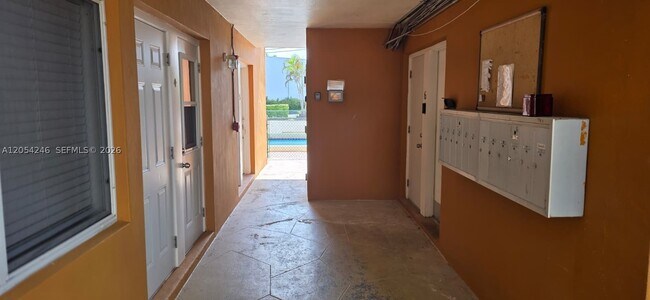 Building Photo - 7901 SW 64th St