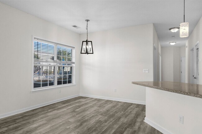 Building Photo - 155 Westhaven Dr