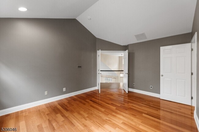 Building Photo - 2 Rider Terrace