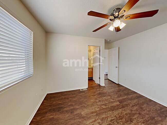 Building Photo - 3372 W 1050 N