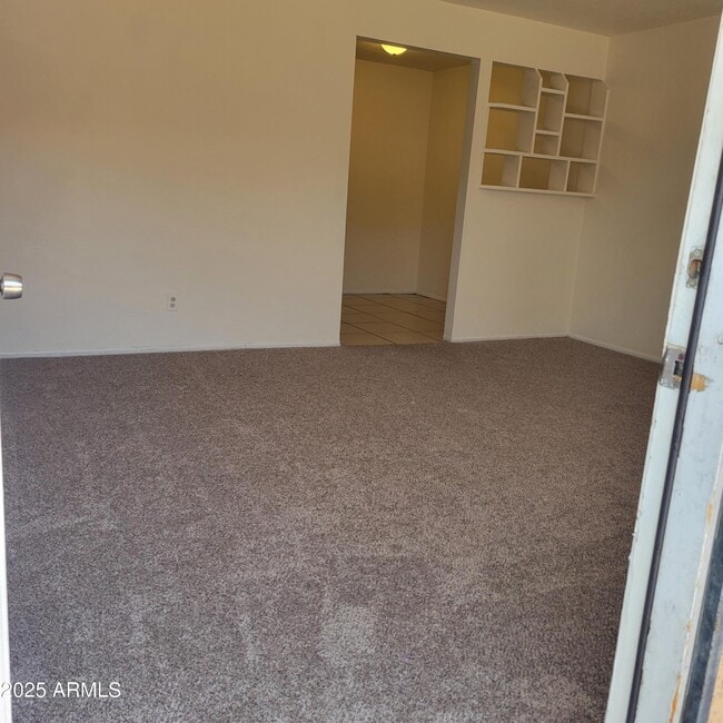 Building Photo - 6713 W Palmaire Ave