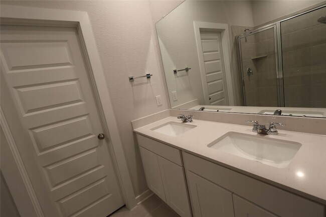 Building Photo - 8506 Blueberry Ash St