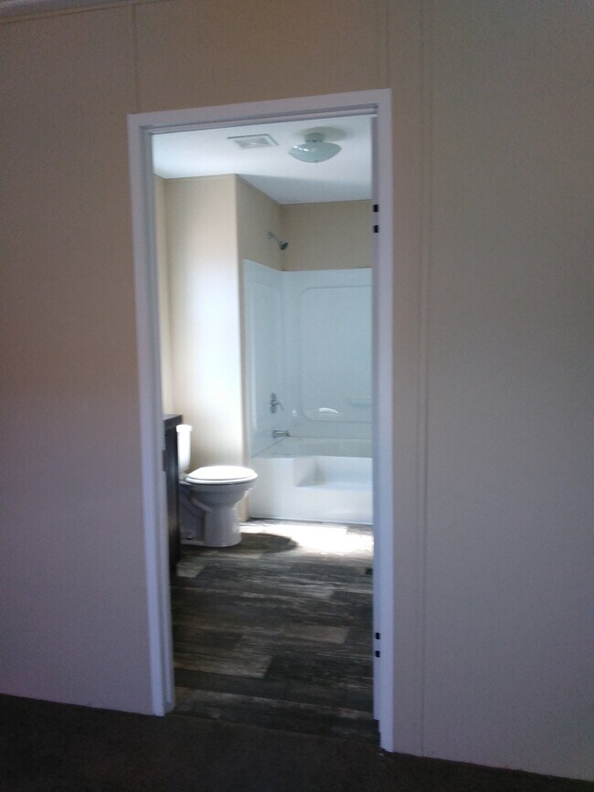 Building Photo - 818 W Grantville Rd