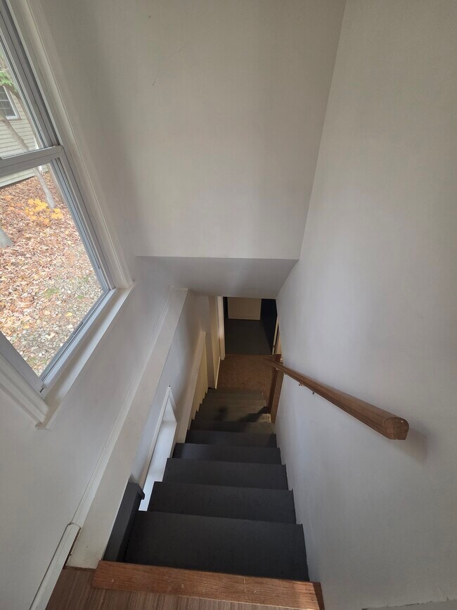 Building Photo - 176 W North St