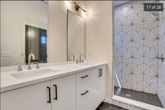 Building Photo - Charming 2BR House in Atlanta