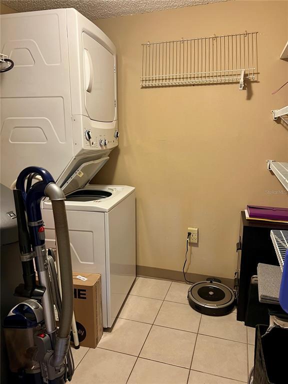 Building Photo - 1151 Pine Ridge Cir W