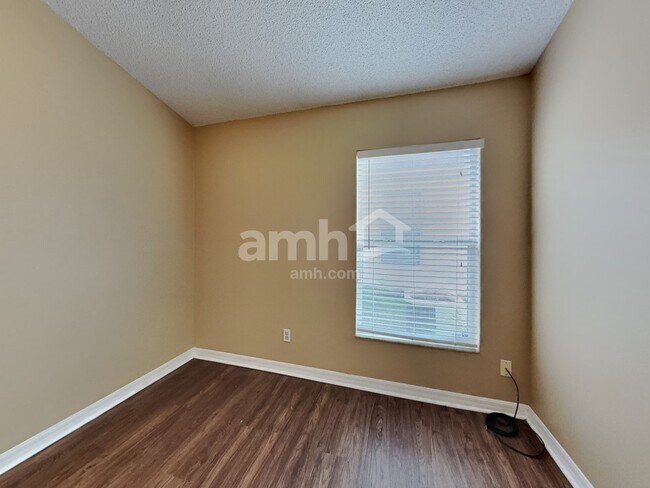 Building Photo - 12706 Parkbury Dr