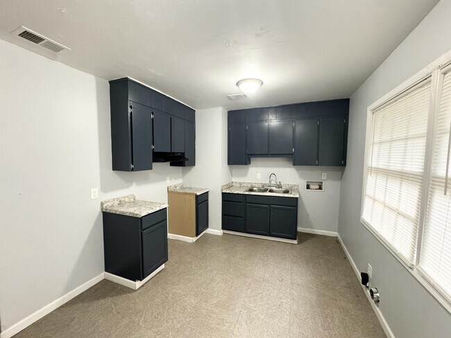 Building Photo - 3258 Lancing Ln