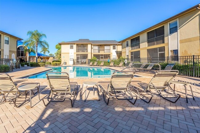 Building Photo - 12293 Sailwinds Dr