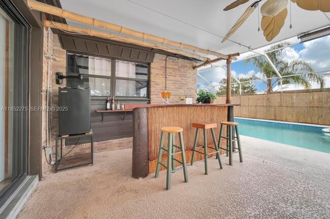 Building Photo - 1803 E Easy St