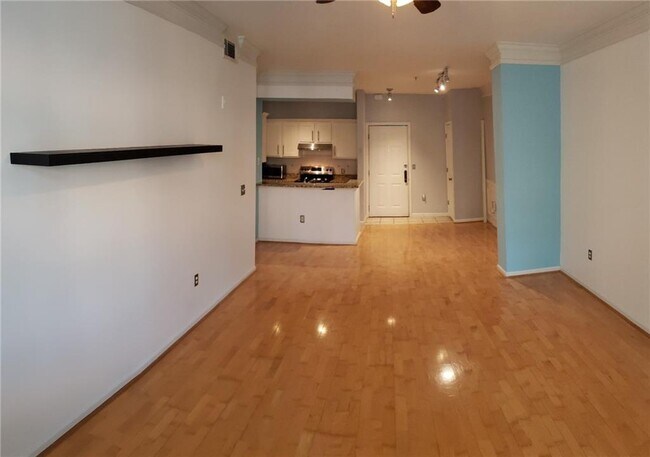 Building Photo - 955 Juniper St NE
