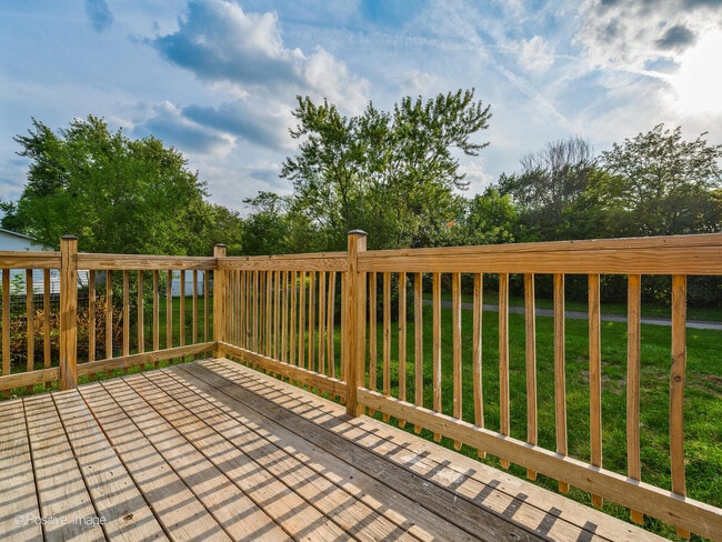 Building Photo - 22130 Kostner Ave