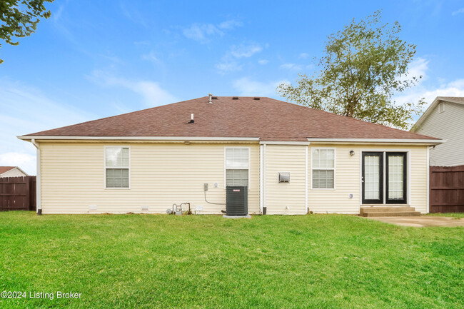 Building Photo - 3000 Barlows Brook Rd