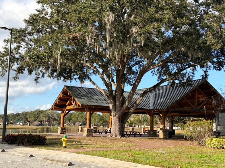 Building Photo - 600 Northern Way