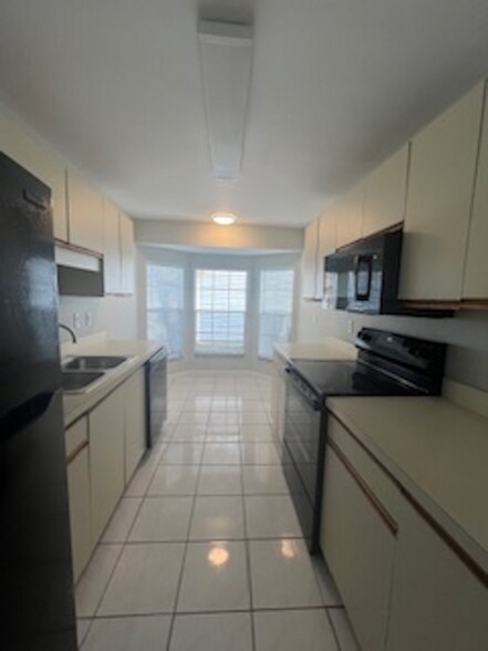 Building Photo - 4015 37th St Ct W