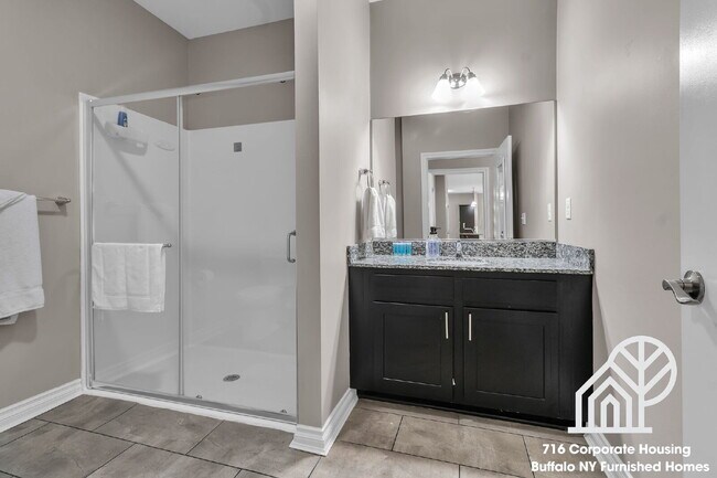 Building Photo - Furnished 2-Bedroom, 2-Bath Apartment near UB North