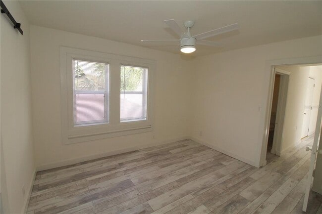 Building Photo - 5235 Calle De Costa Rica