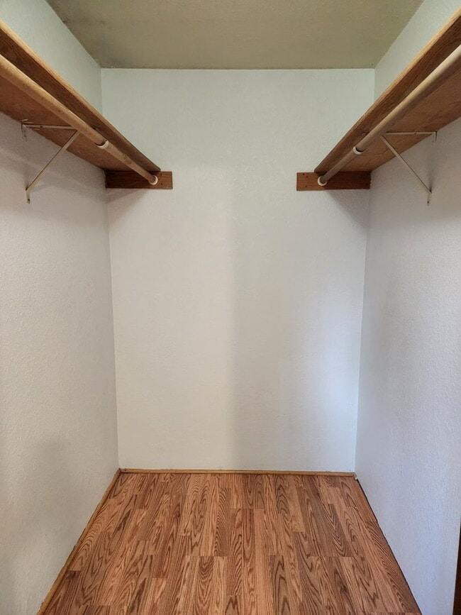 Building Photo - 3 Bedroom Rambler In Central Kitsap