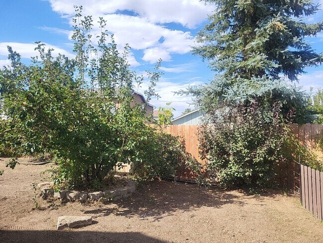 Building Photo - 9955 Sandhaven Ct